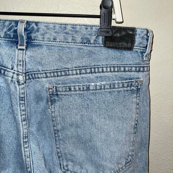 Vintage Y2K Levi's Silvertab mid Rise Baggy flare Leg Jeans - Picture 9 of 9
